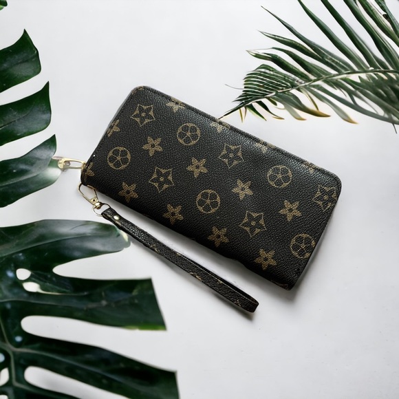 Wallet - Picture 1 of 3